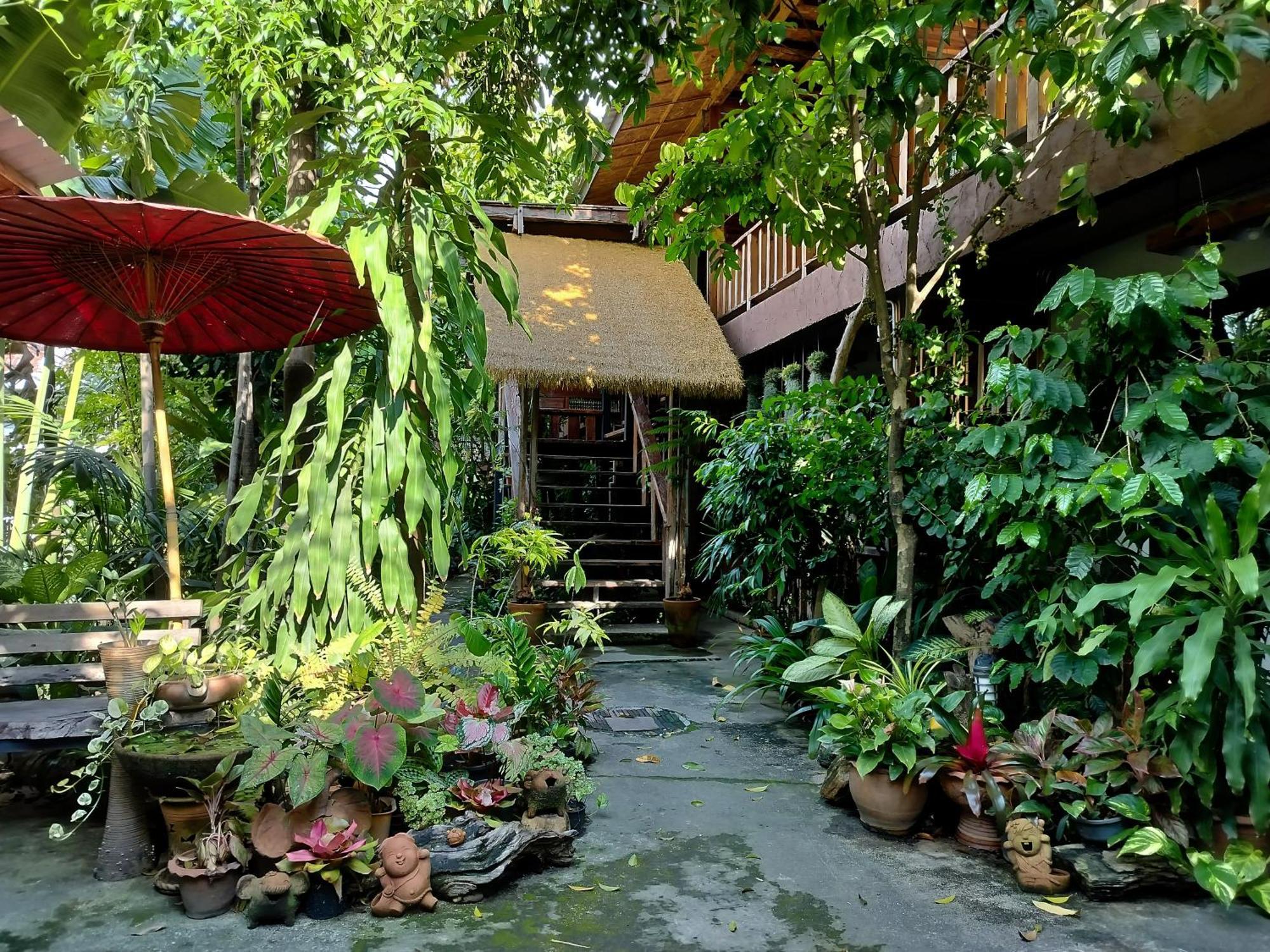 Oldy De Garden Aparthotel Chiang Mai Exterior photo